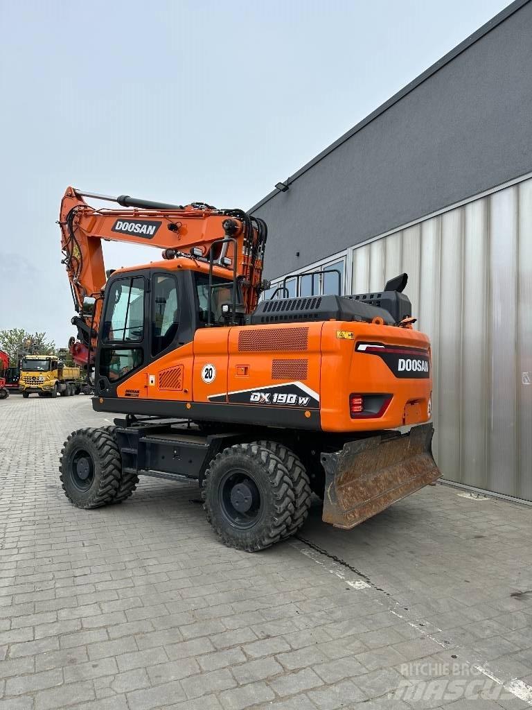Doosan DX 190 W-7 Ratasekskavaatorid