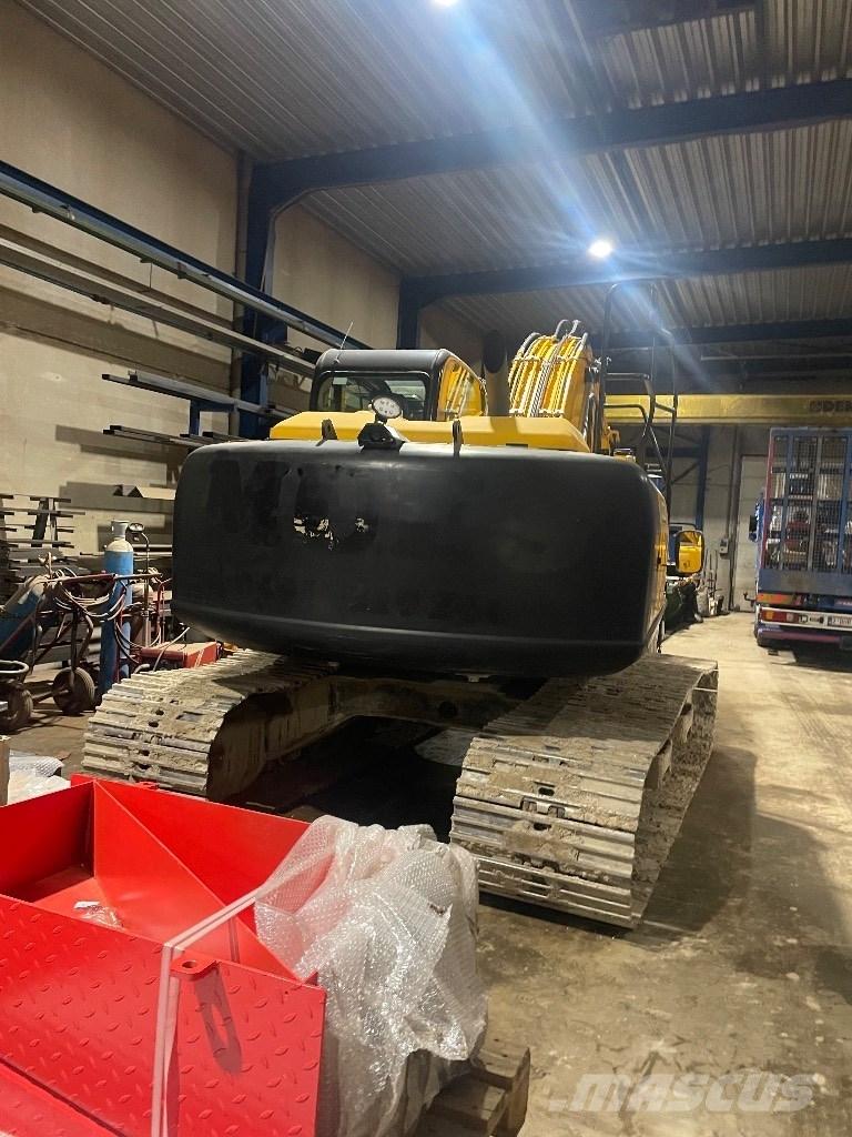 JCB js 190 Roomikekskavaatorid