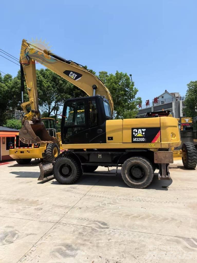CAT M 315 D2 Ratasekskavaatorid