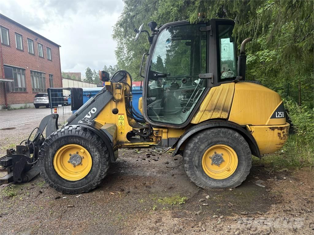 Volvo L 25 B Rataslaadurid
