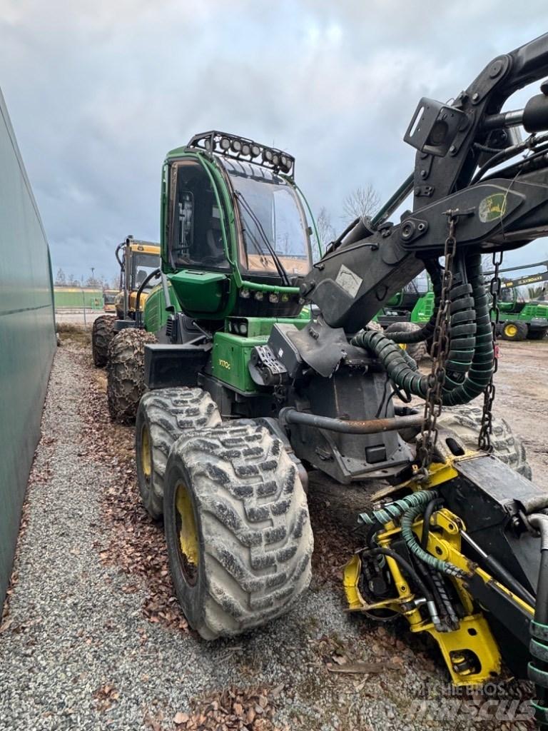 John Deere 1070G Harvesterid
