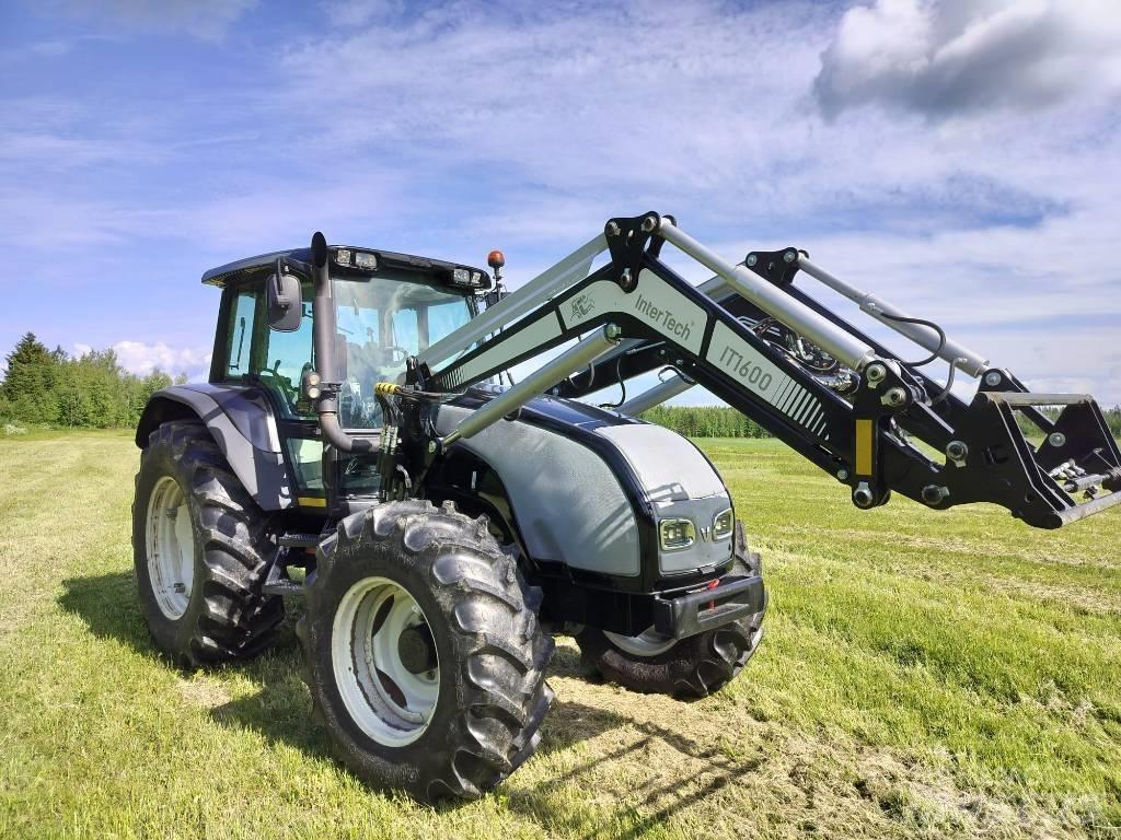 Valtra T120 Hitech Traktorid