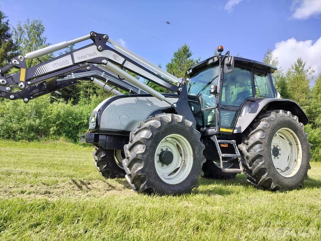 Valtra T120 Hitech Traktorid