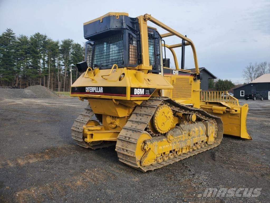 CAT D 6 M XL Buldooserid