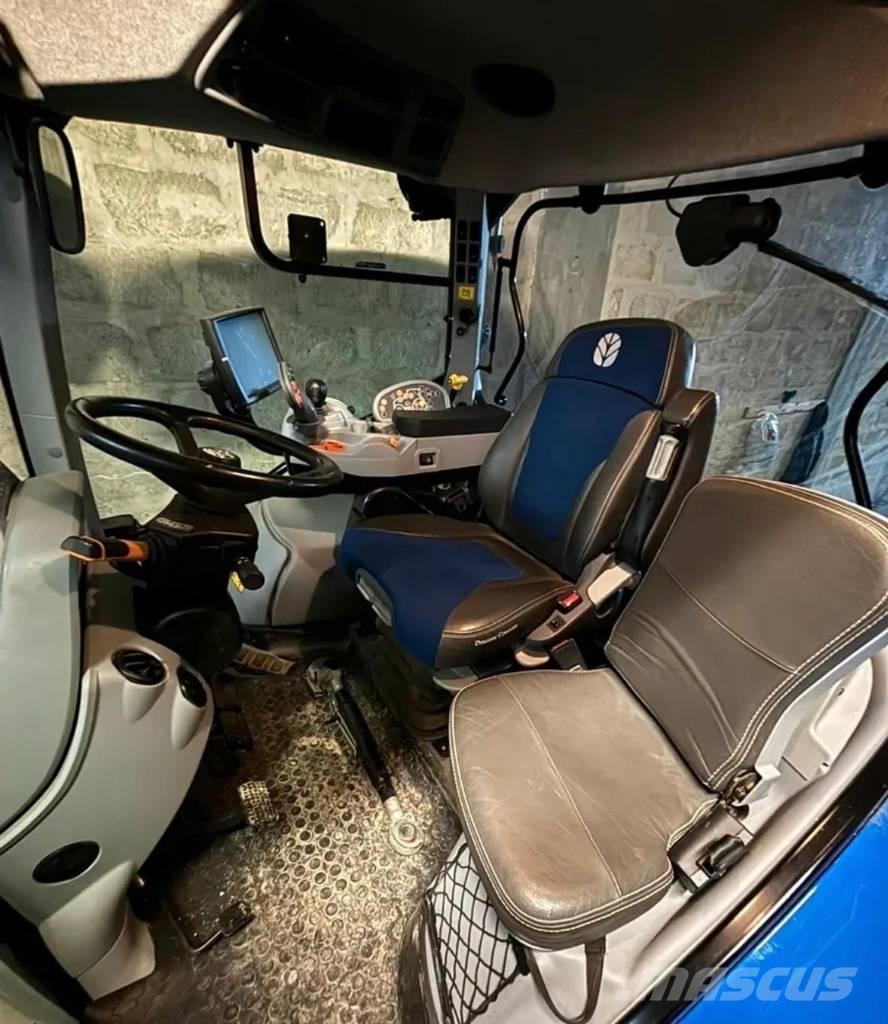 New Holland T 7.225 Traktorid