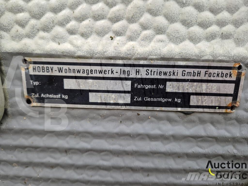 Hobby 495 Erikonteinerid