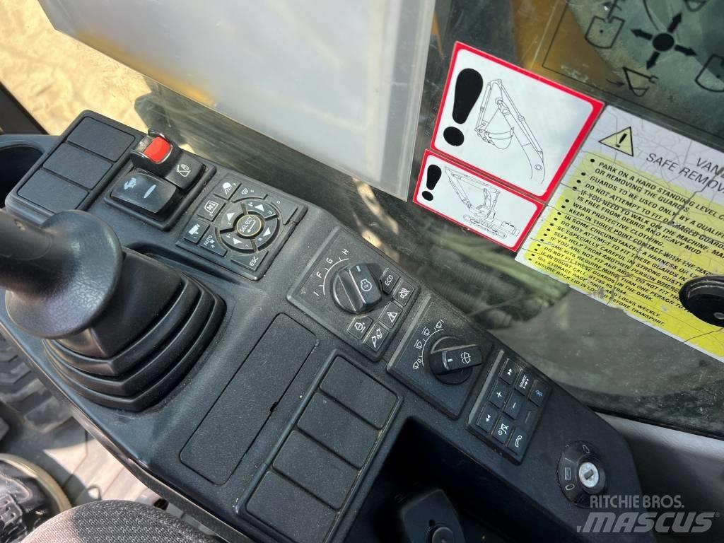 Volvo EC 220 DL Roomikekskavaatorid