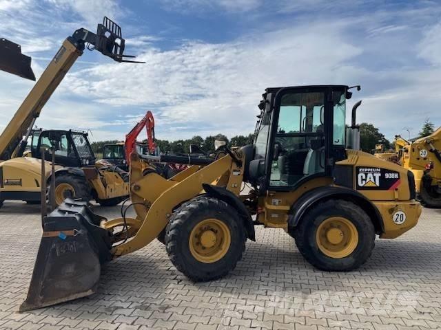 CAT 908 H Rataslaadurid