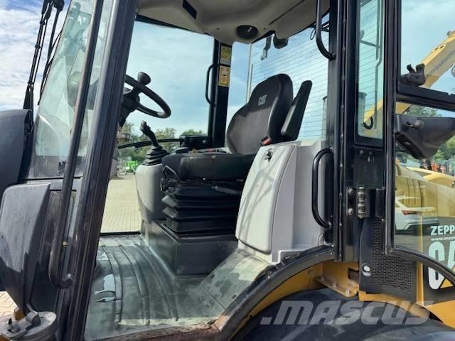 CAT 908 H Rataslaadurid