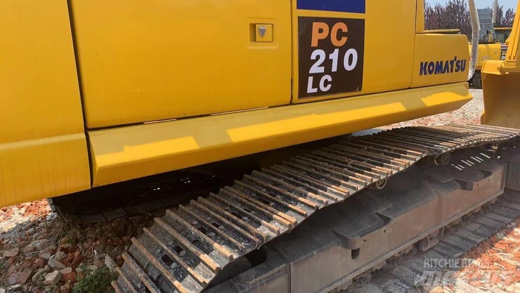 Komatsu PC 210 LC Roomikekskavaatorid