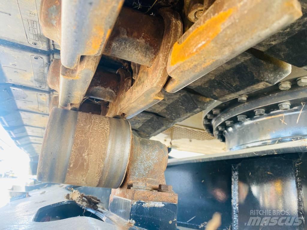 Komatsu pc138us-11eo Roomikekskavaatorid