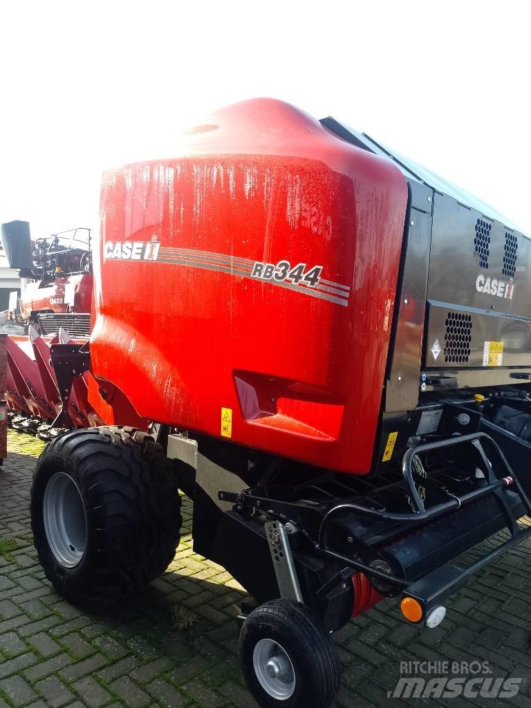 Case IH RB 344 Ruloonpressid
