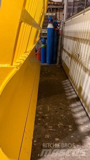 Bomag BC 462 EB Jäätmetihendajad