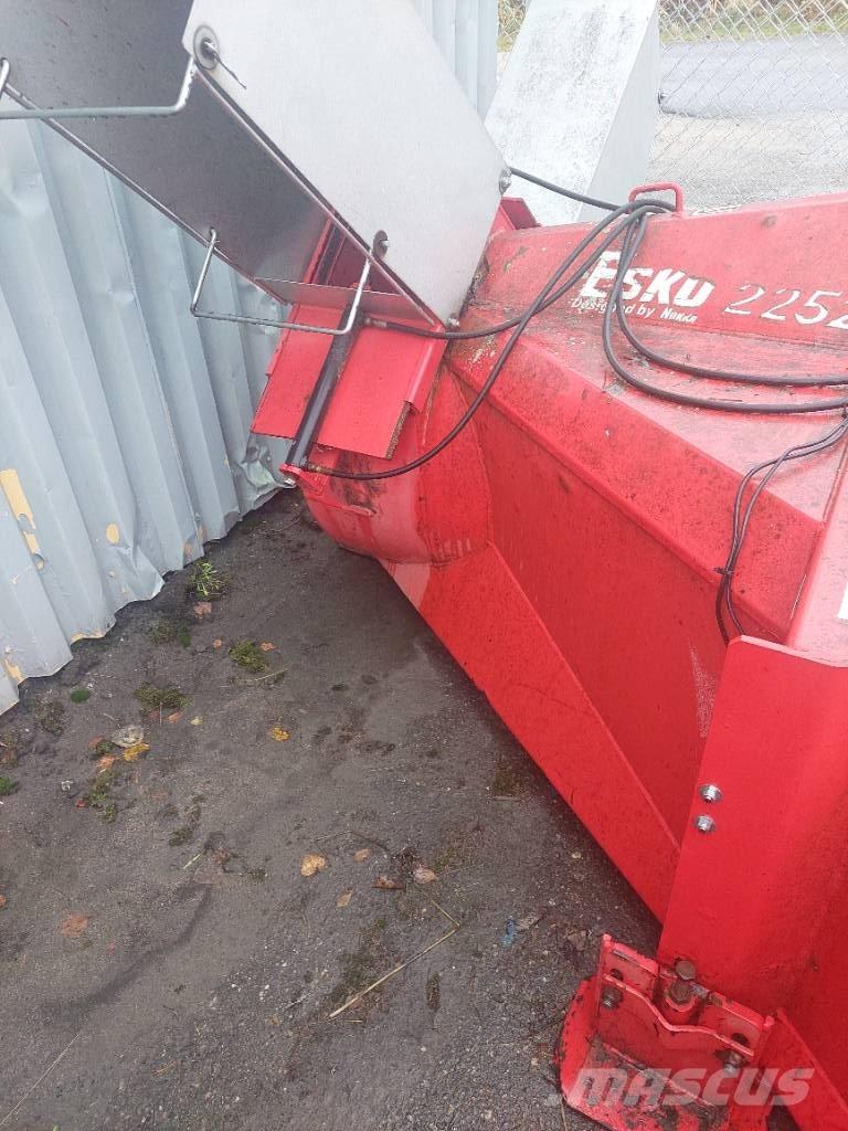 Esko 2252 H Lumefreesid