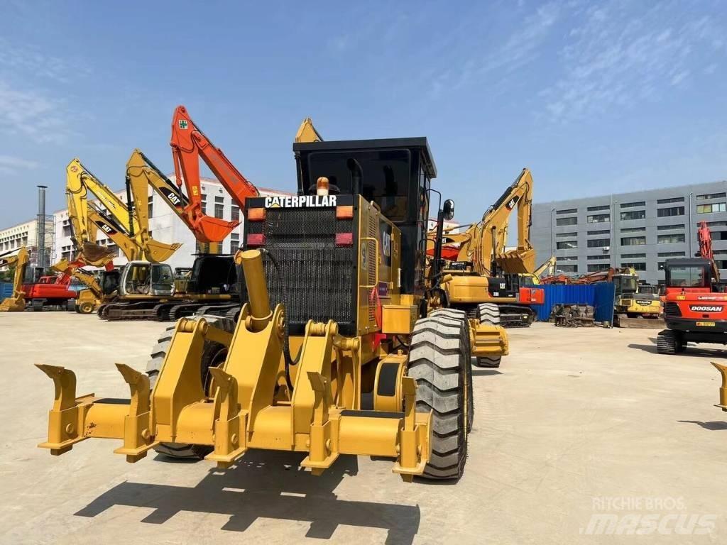 CAT 140 K Greiderid