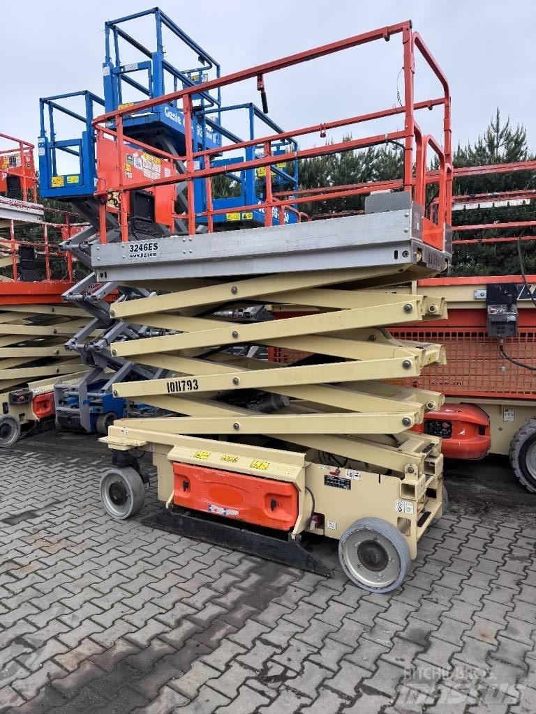 JLG 3246 ES Käärtõstukid