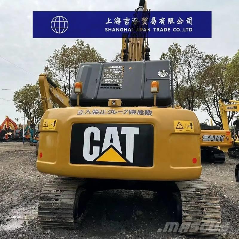 CAT 323 D Roomikekskavaatorid