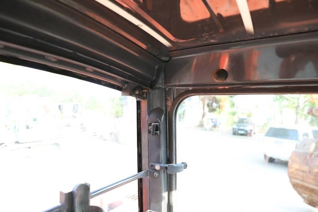 Hitachi ZX 60 Roomikekskavaatorid