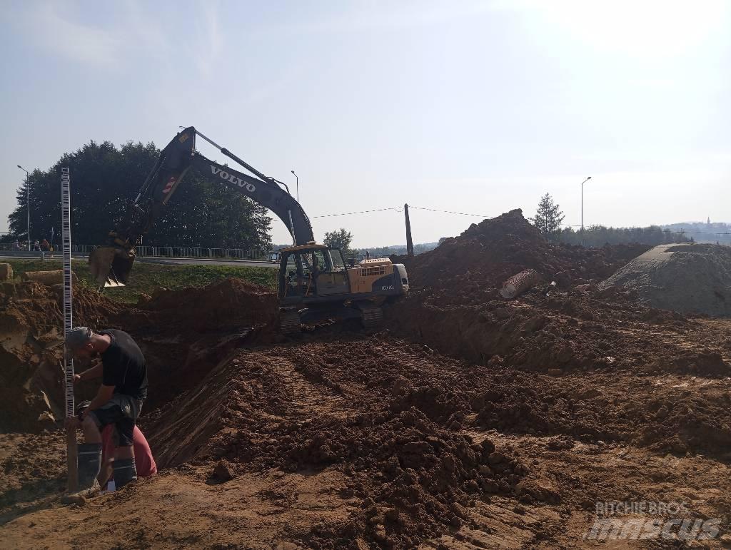 Volvo EC 240 C LD Roomikekskavaatorid