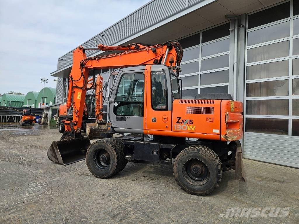 Hitachi ZX130W Ratasekskavaatorid