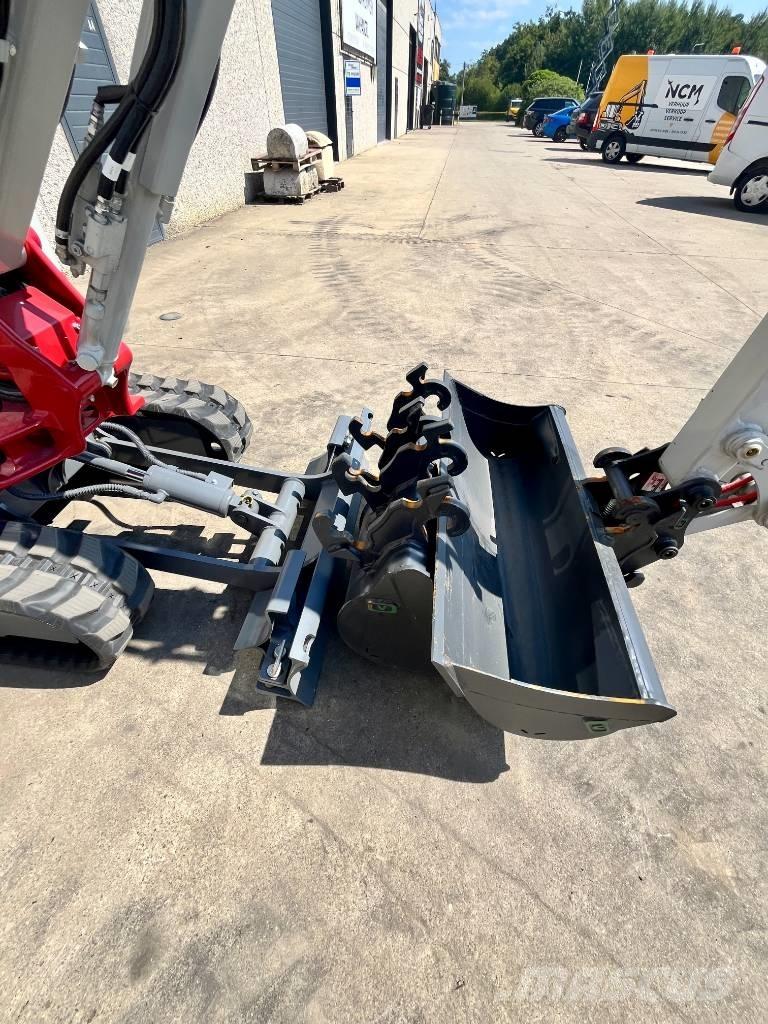 Takeuchi TB 225 Miniekskavaatorid < 7 t