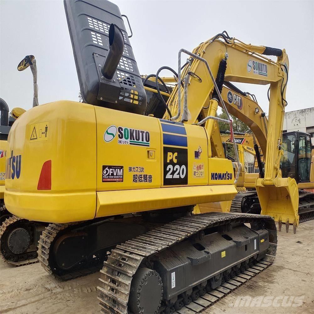 Komatsu PC 220 Roomikekskavaatorid