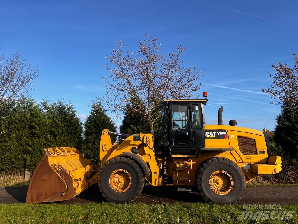 CAT 938M Rataslaadurid