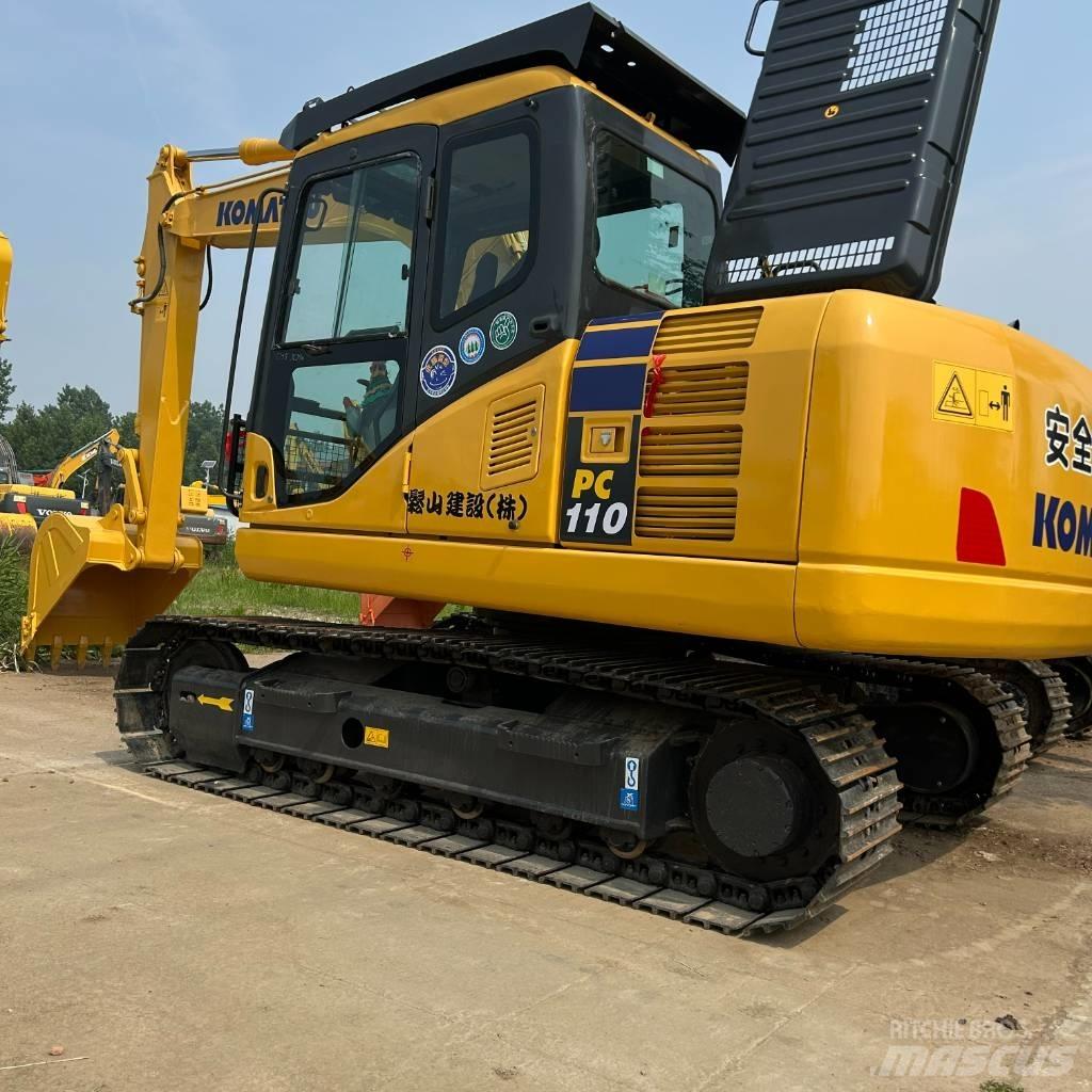 Komatsu 110 Roomikekskavaatorid