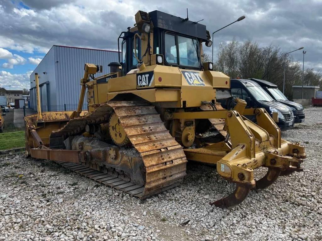 CAT D 6 T LGP Buldooserid
