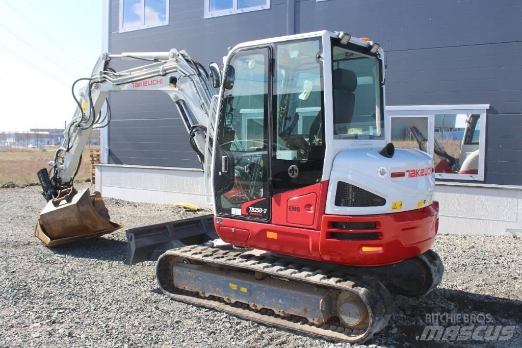 Takeuchi TB 250 Miniekskavaatorid < 7 t