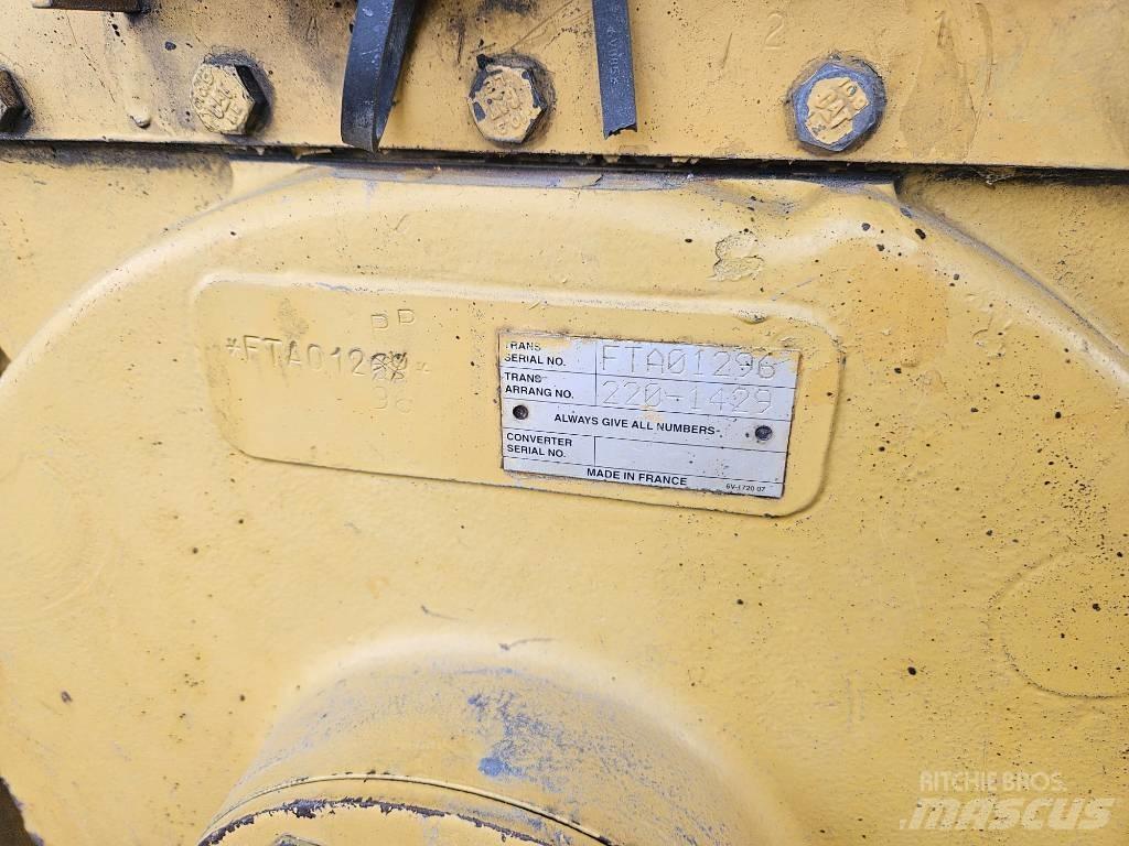 CAT D 6 T XL Buldooserid