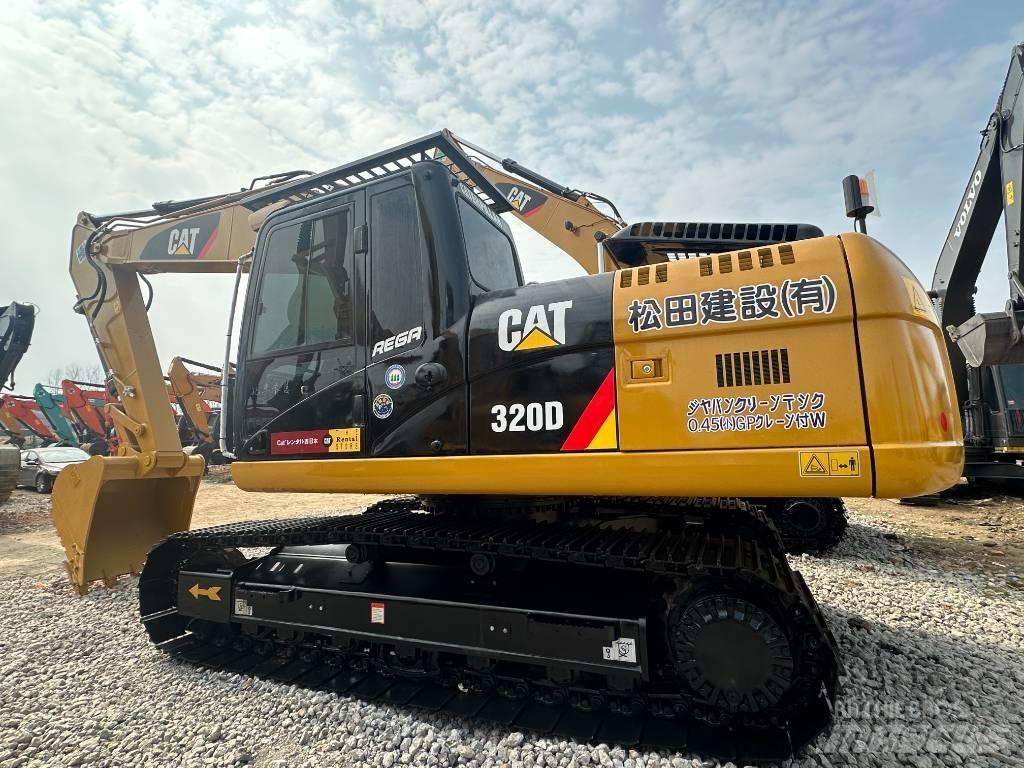 CAT 320 D Roomikekskavaatorid