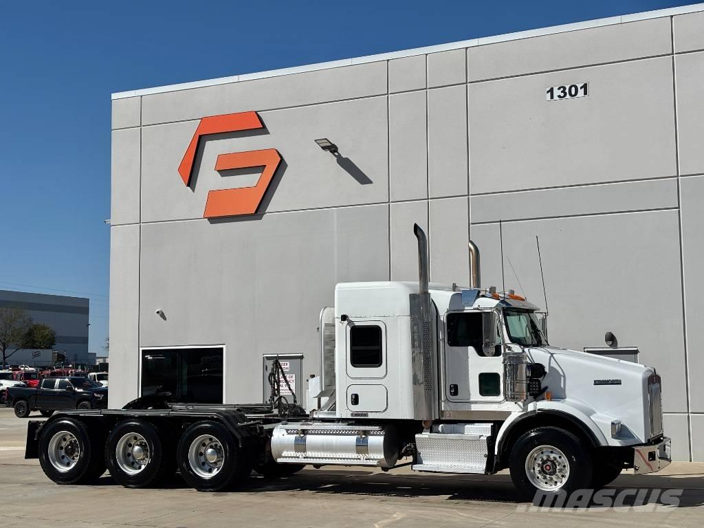 Kenworth T800 Sadulveokid