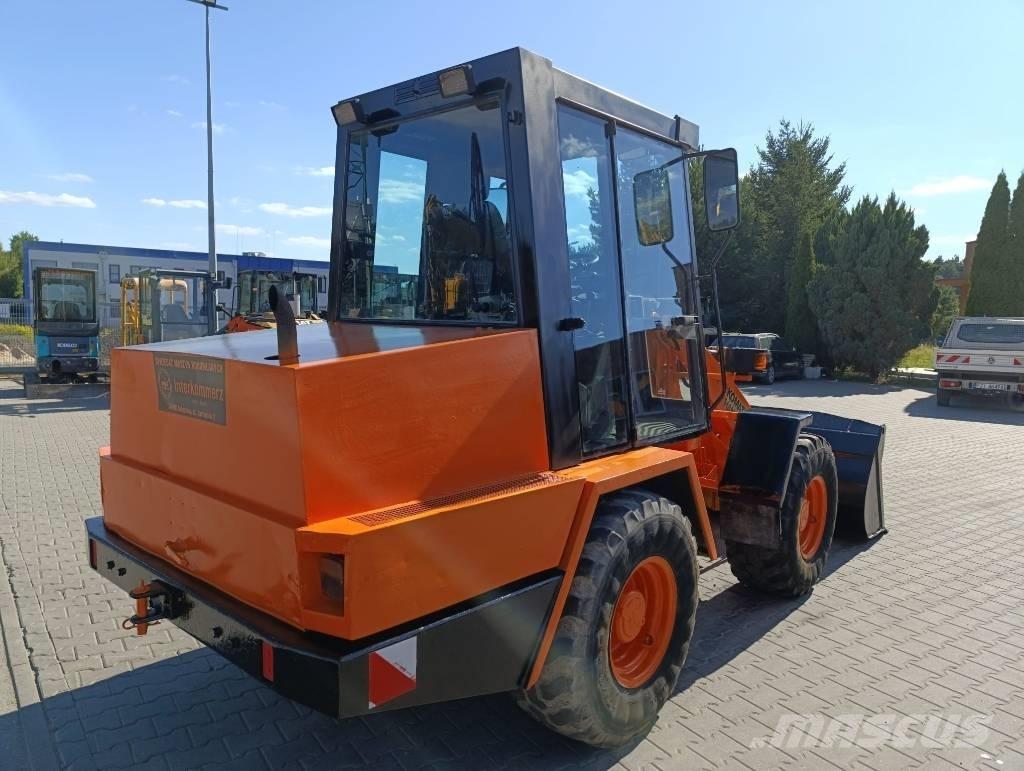 Hanomag 15 F Rataslaadurid