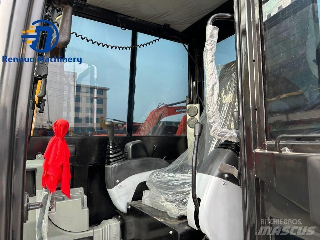 CAT 306E with rubber Miniekskavaatorid < 7 t