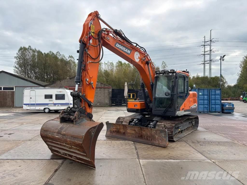 Doosan DX140LC-7 Roomikekskavaatorid