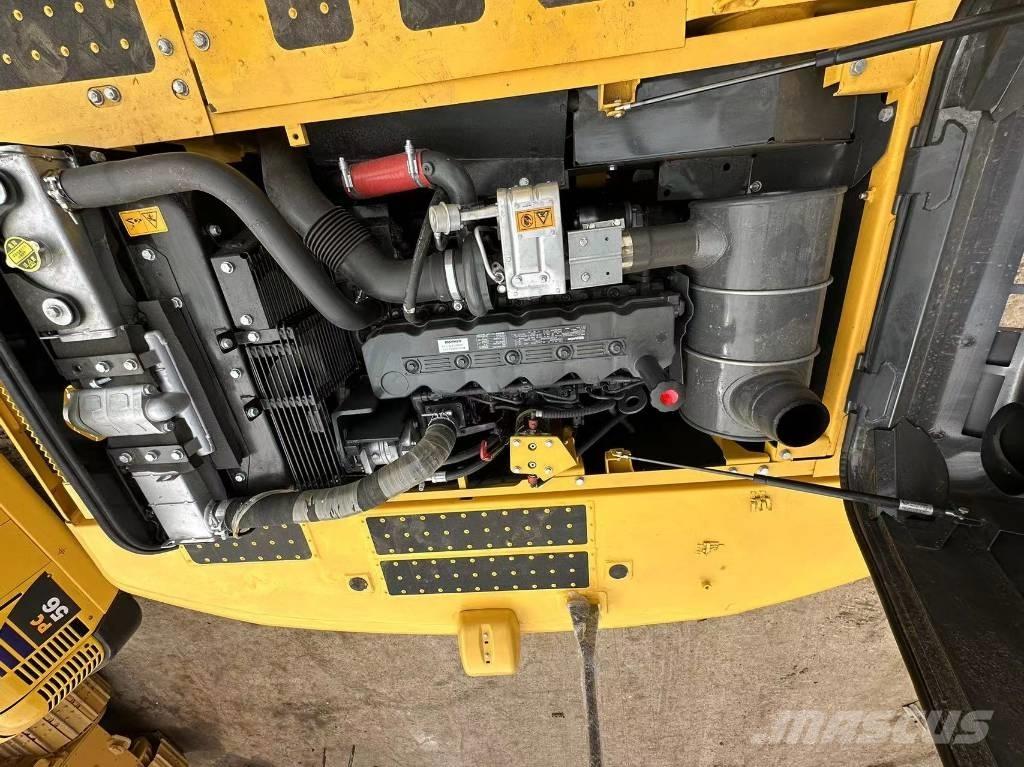 Komatsu PC 220 Roomikekskavaatorid