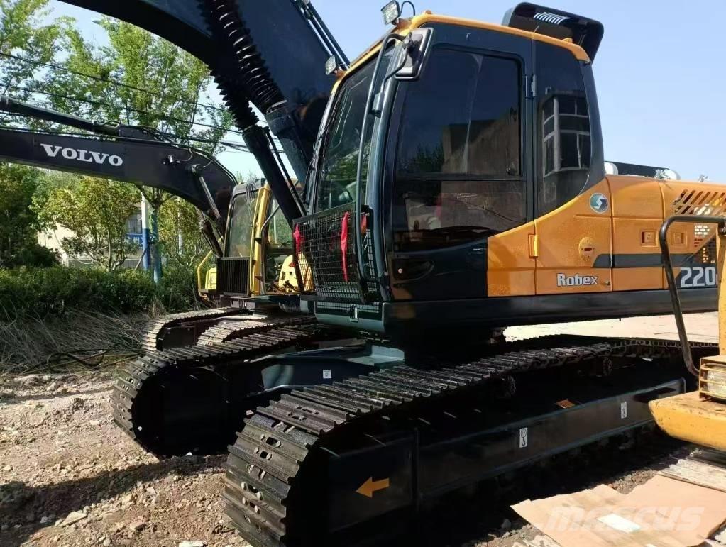 Hyundai 220lc-9s Väikeekskavaatorid 7t-12t