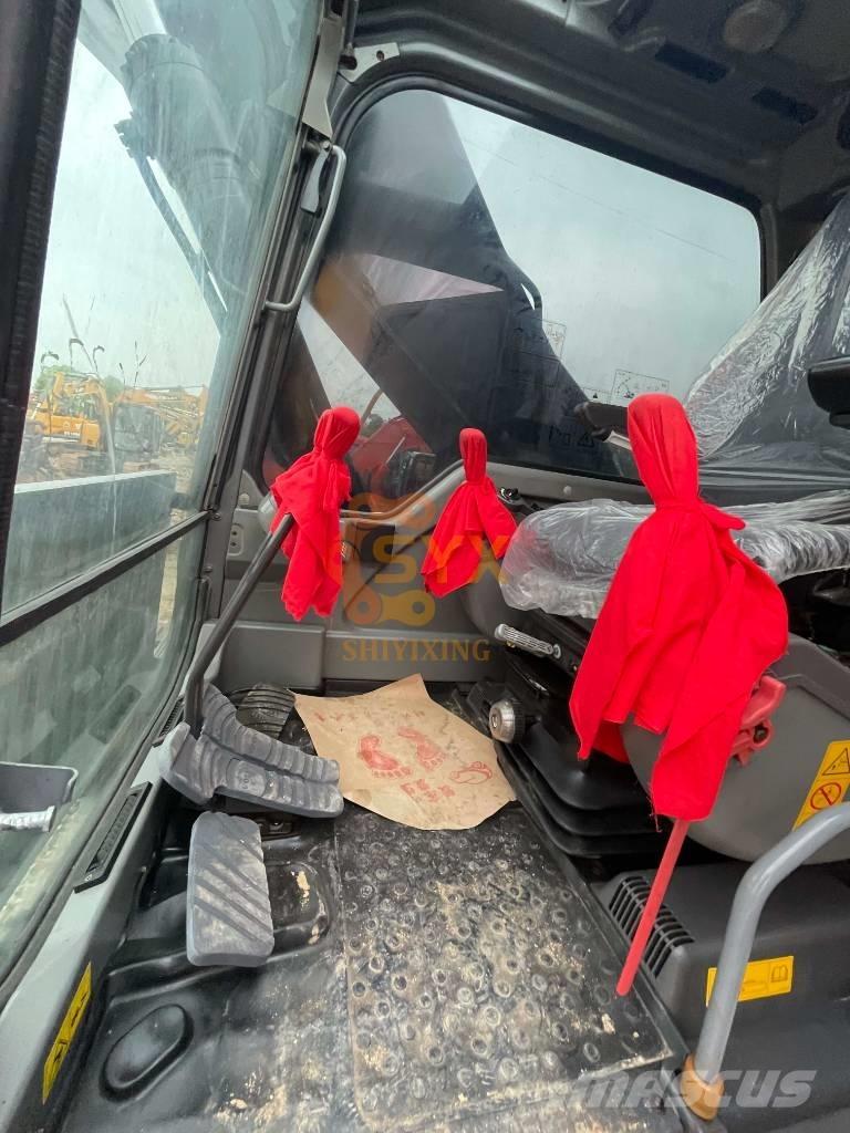 Volvo EC 240 BL Roomikekskavaatorid