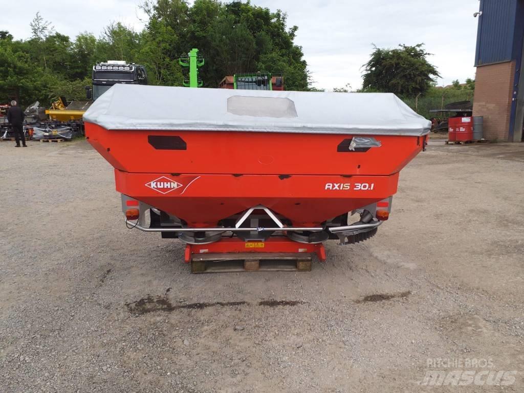 Kuhn Axis 30.1Q Mineraalväetise laoturid