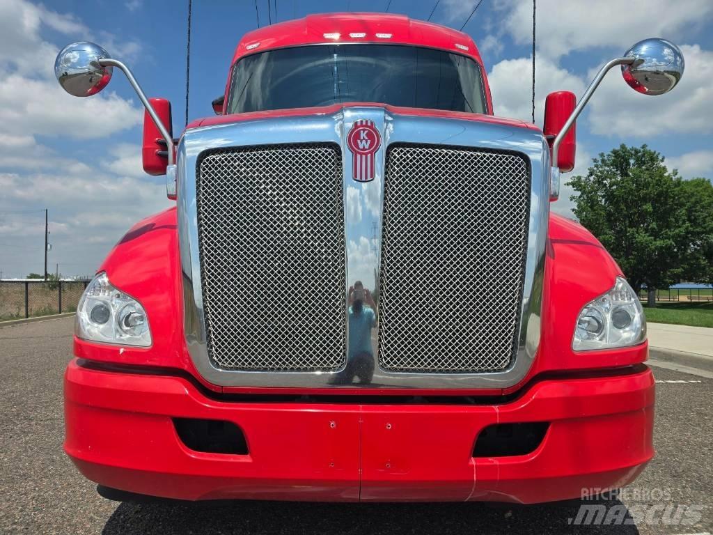 Kenworth T 680 Sadulveokid