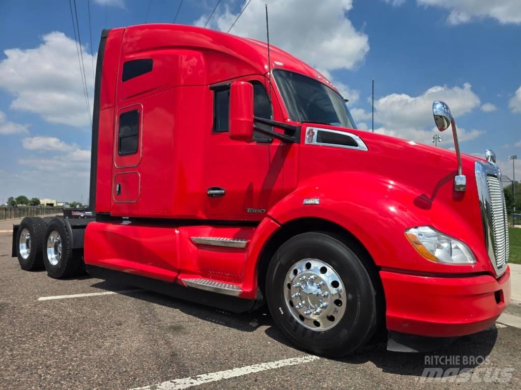 Kenworth T 680 Sadulveokid