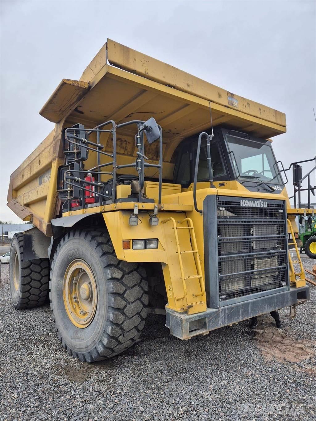 Komatsu HD605 Liigendraamiga pinnaseveokid
