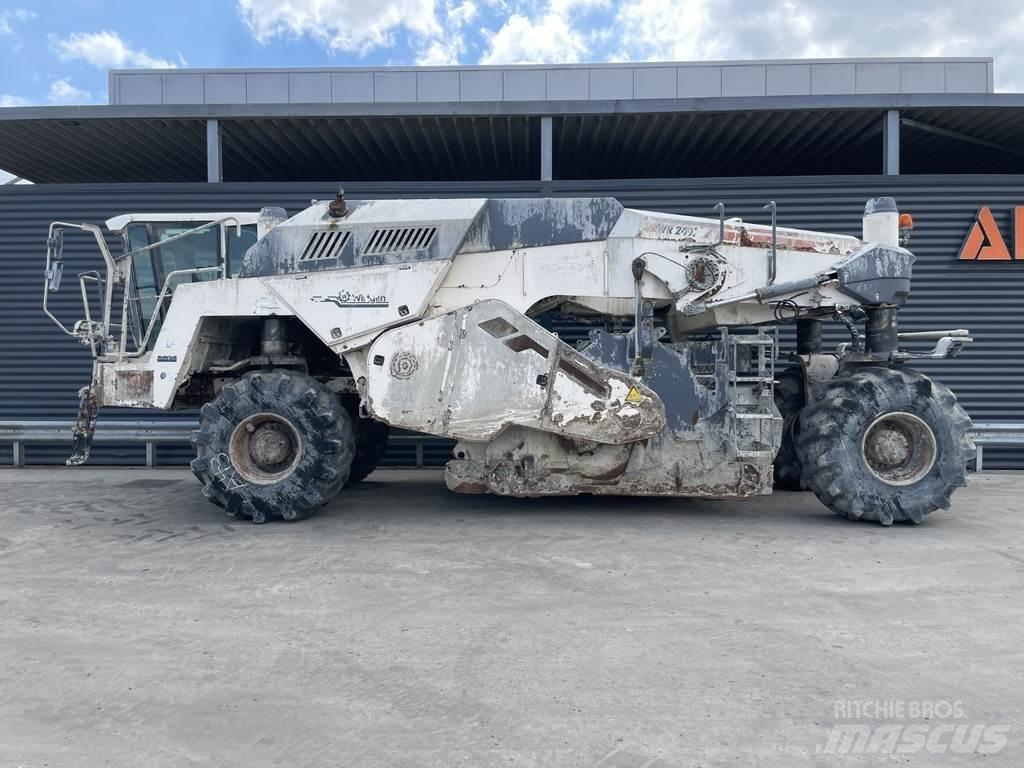 Wirtgen WR 240I Asfaldi taaskasutuse masinad