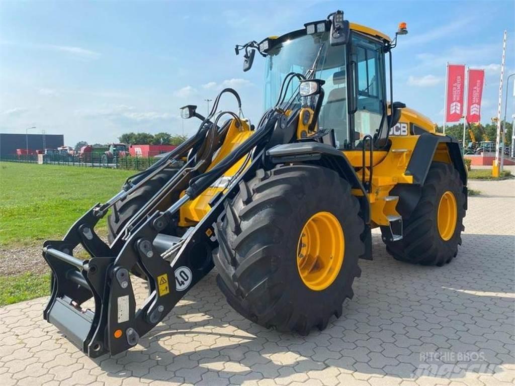 JCB 427 AGRI Rataslaadurid