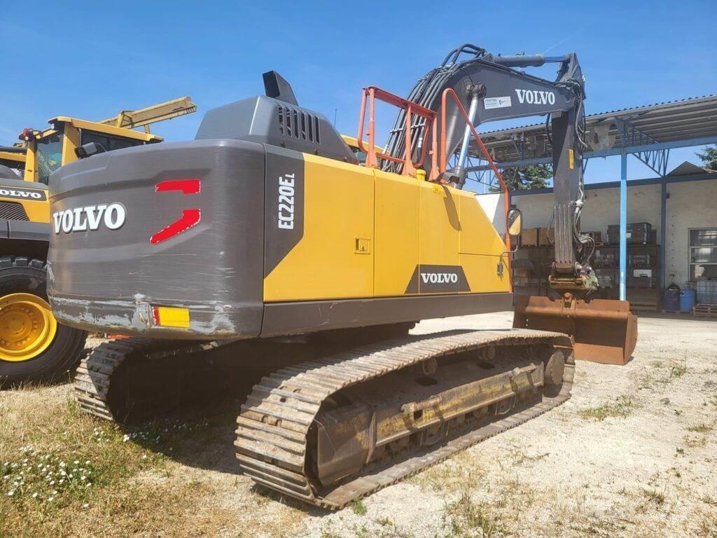 Volvo EC220EL Roomikekskavaatorid