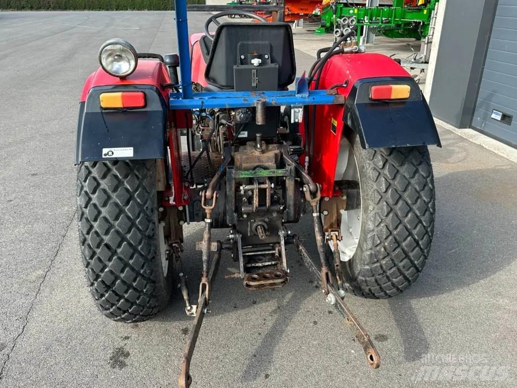 YTO 400 2-wd Traktorid
