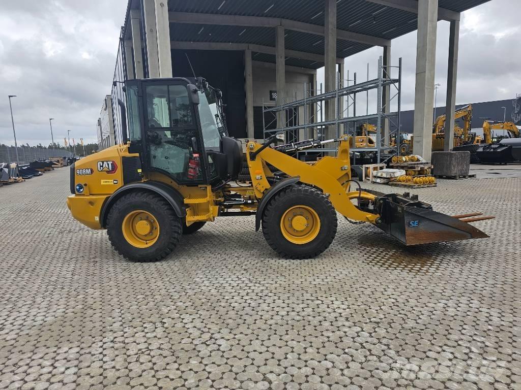 CAT 908 M Rataslaadurid