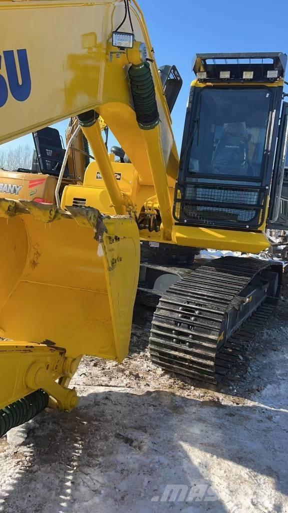 Komatsu PC 220-8 Roomikekskavaatorid