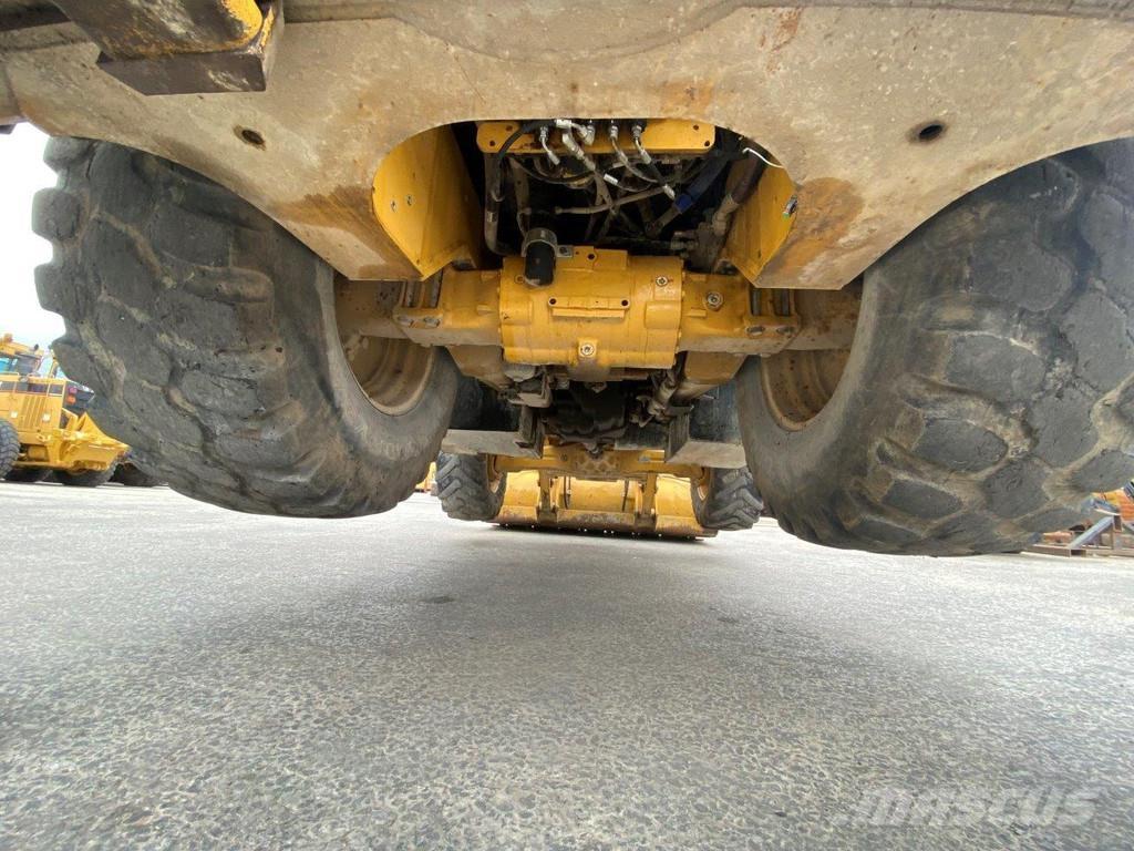 CAT 432F2 NVT Ekskavaatorlaadurid